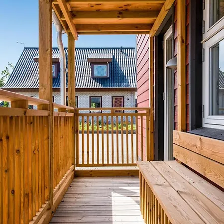 Three-bedroom In Διαμέρισμα *